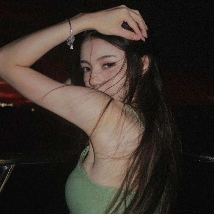 唇彩间谍